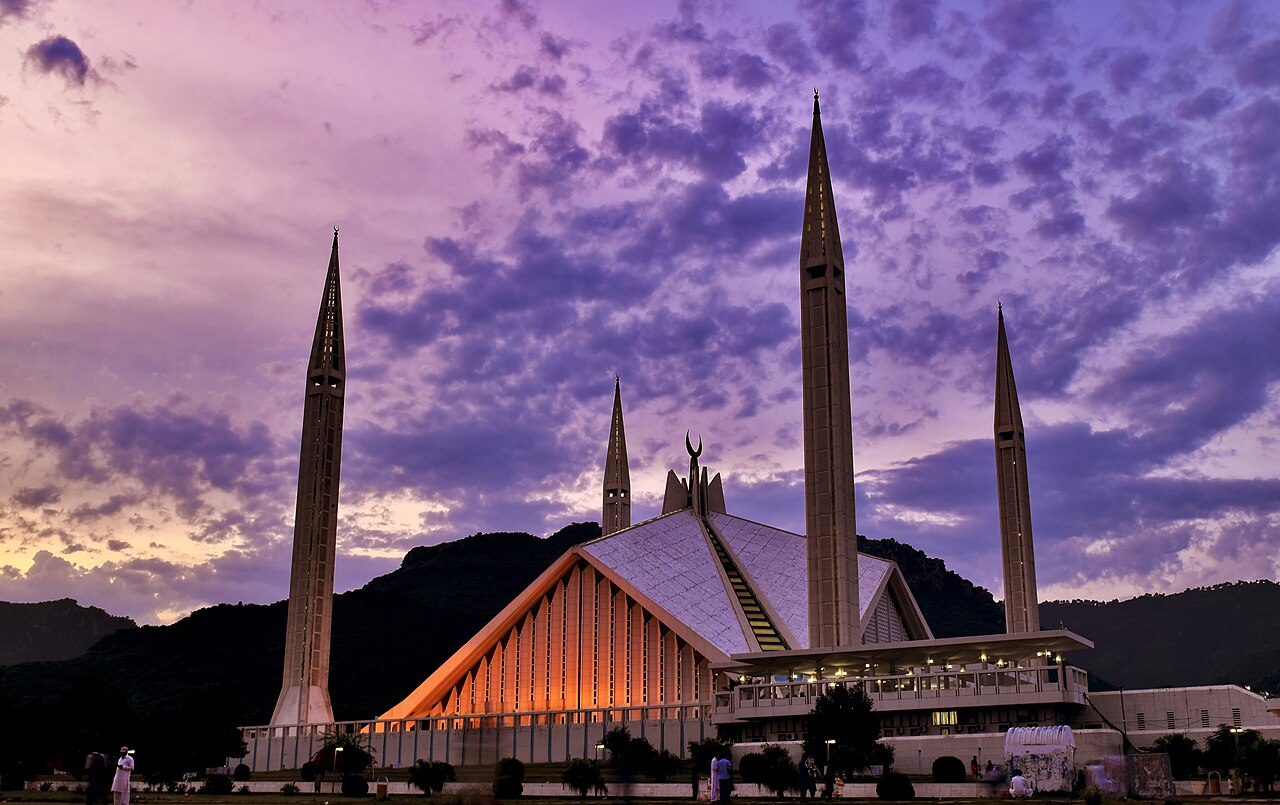 Faisal Mosque and the Margalla Hills skyline in Islamabad